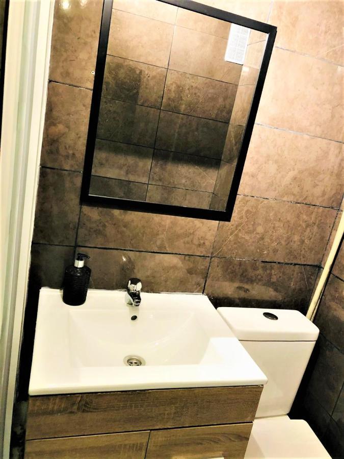 Deluxe Room Center Мадрид Экстерьер фото