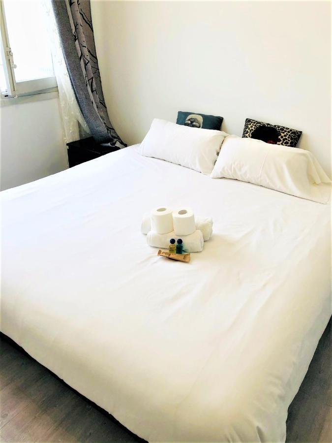 Deluxe Room Center Мадрид Экстерьер фото